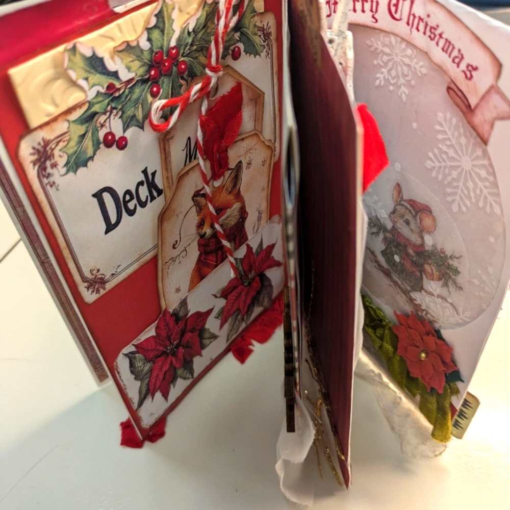 Mini scrapbook - Picture 4 of 6